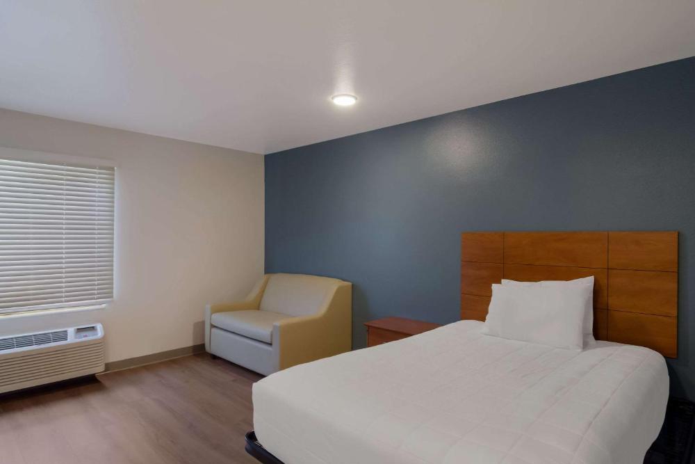 Standard Double Room with Sofa - Non-Smoking interior